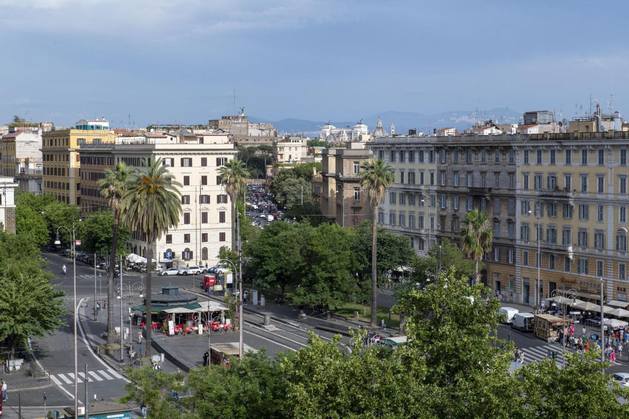 St Peter Twelve Bed & Breakfast Rome Exterior photo
