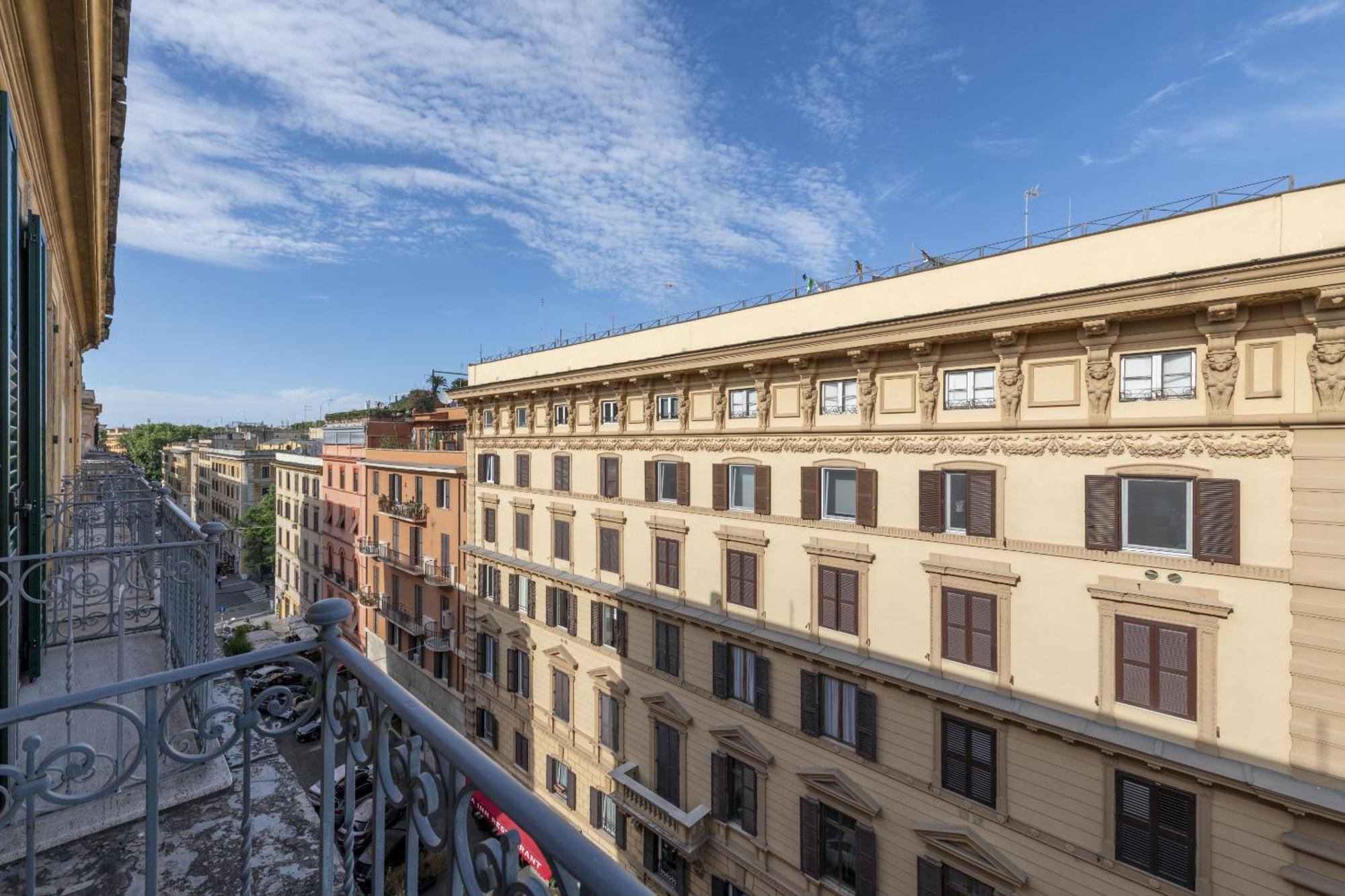 St Peter Twelve Bed & Breakfast Rome Exterior photo